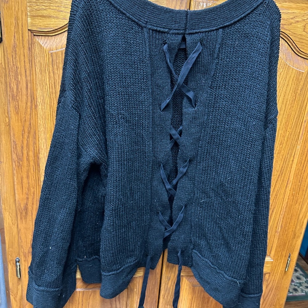 Sweater - Picture 2 of 4